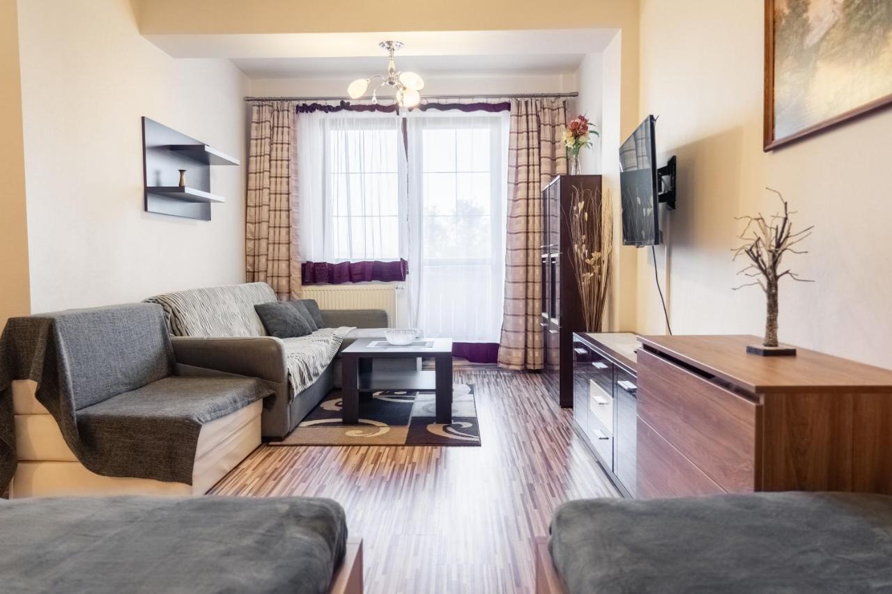 AC Apartments Tatranska Vel'ka Lomnica Exteriör bild