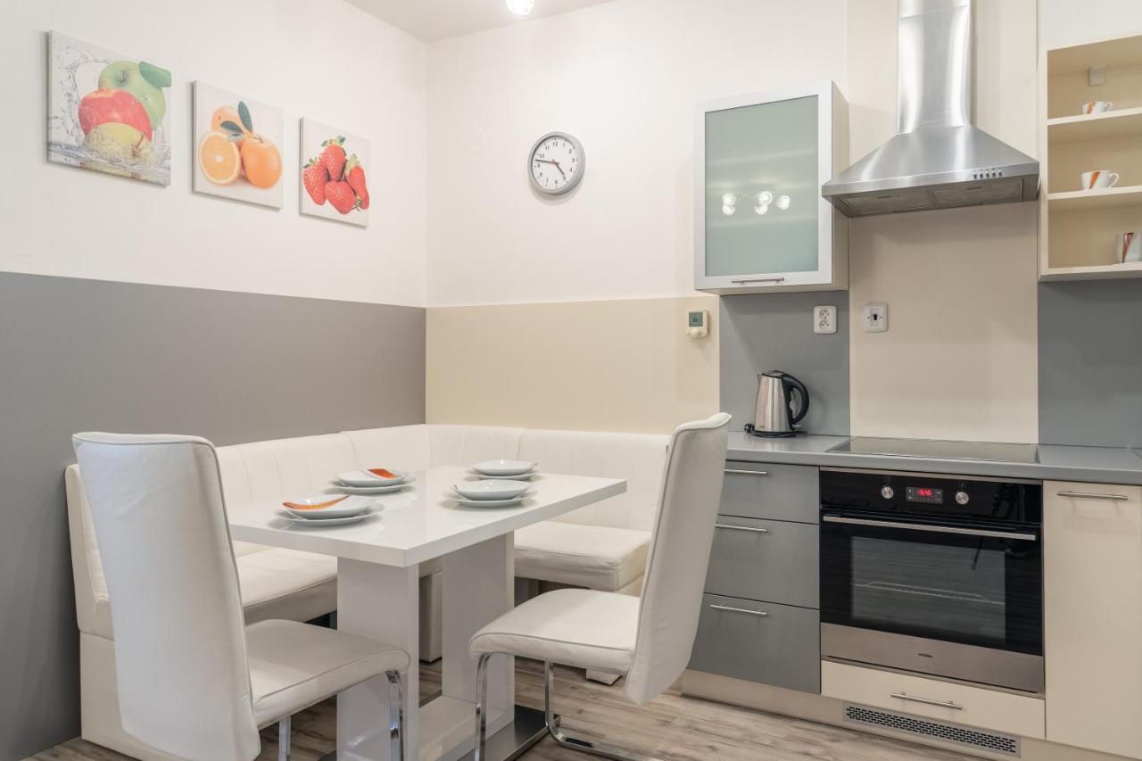 AC Apartments Tatranska Vel'ka Lomnica Exteriör bild